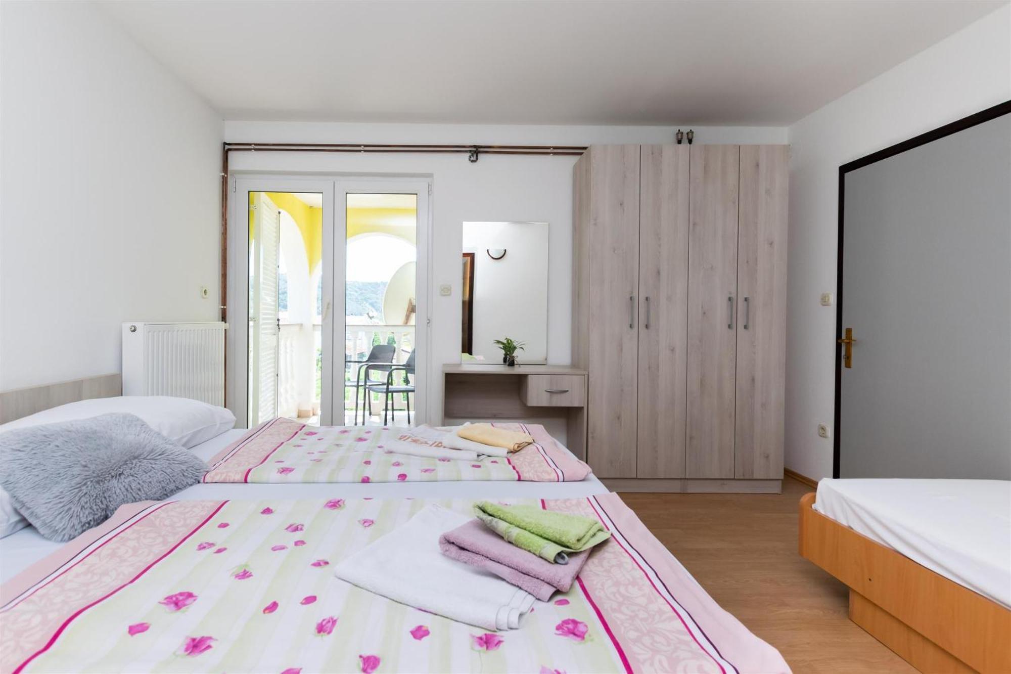 Apartments Boza Lopar Luaran gambar